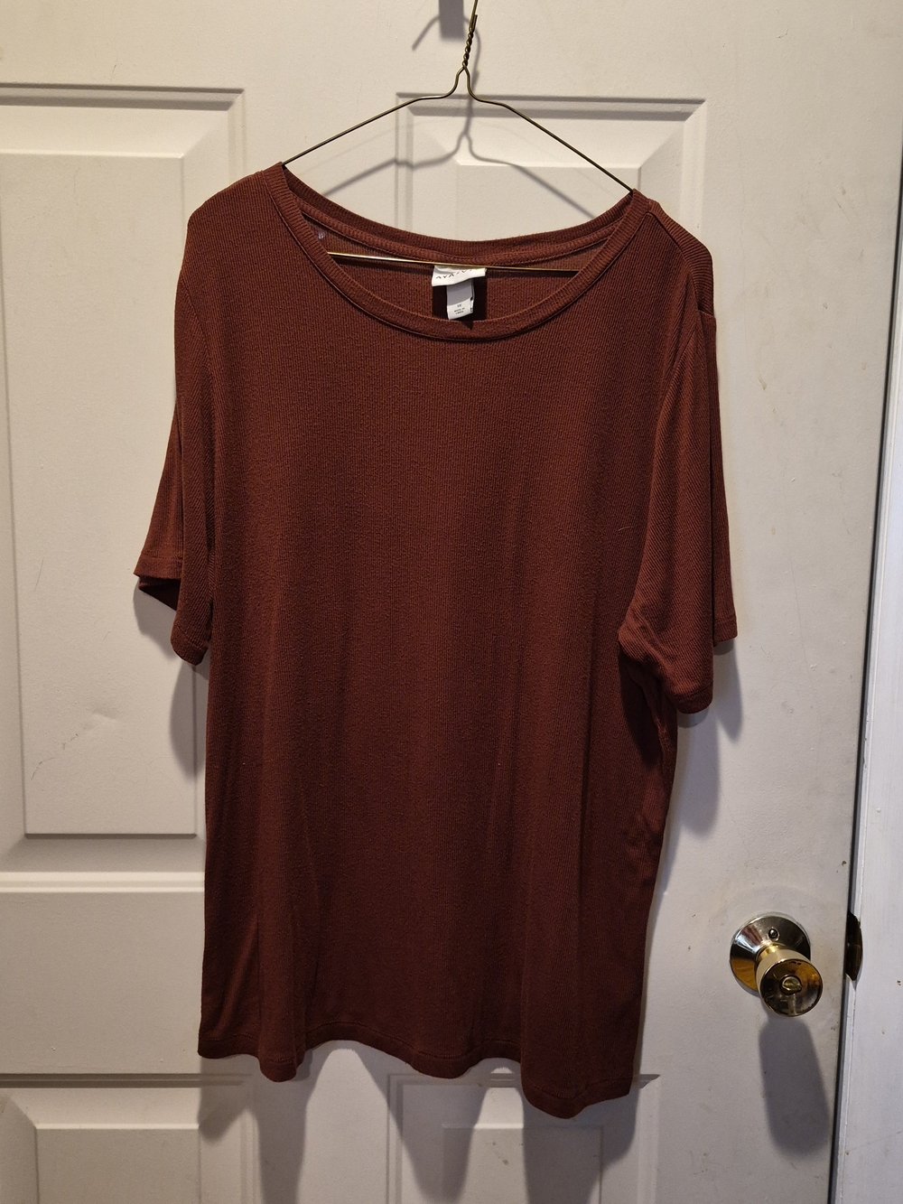 Ava & Viv Rust Brown Ribbed Crew Tee